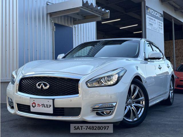 Nissan FUGA HYBRID 2015-05 7020530-19