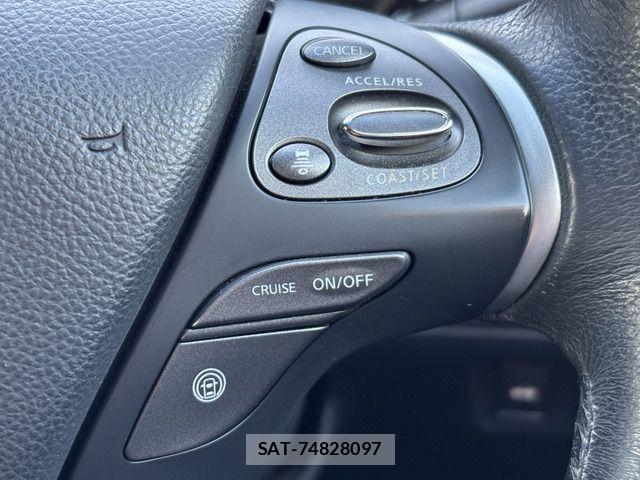 Nissan FUGA HYBRID 2015-05 7020530-6