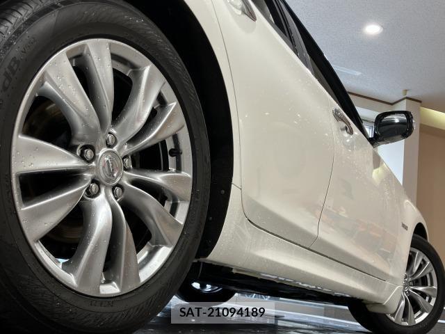 Nissan FUGA HYBRID 2016-07 7058685-10