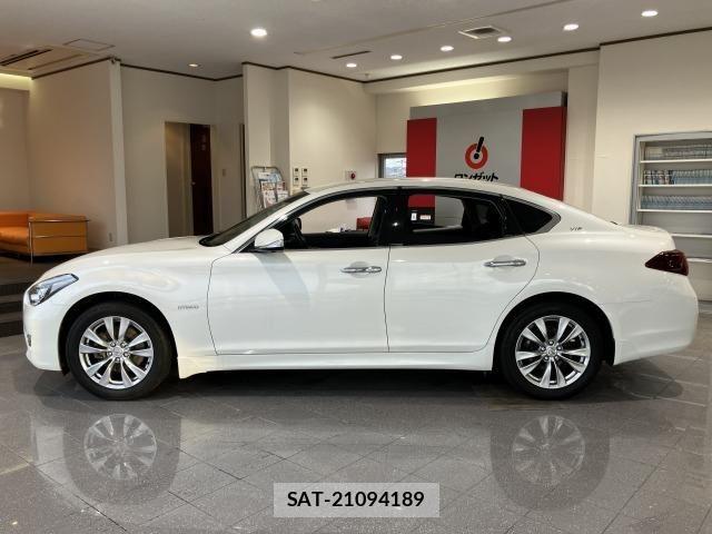 Nissan FUGA HYBRID 2016-07 7058685-15