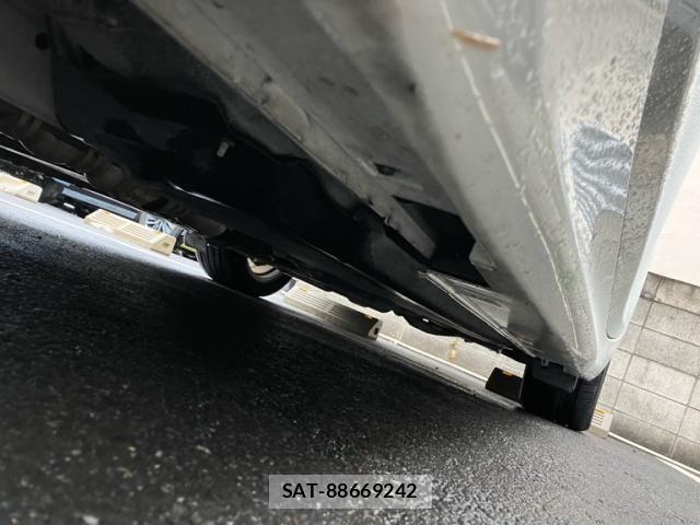 Nissan FUGA HYBRID 2011-06 7058687-10