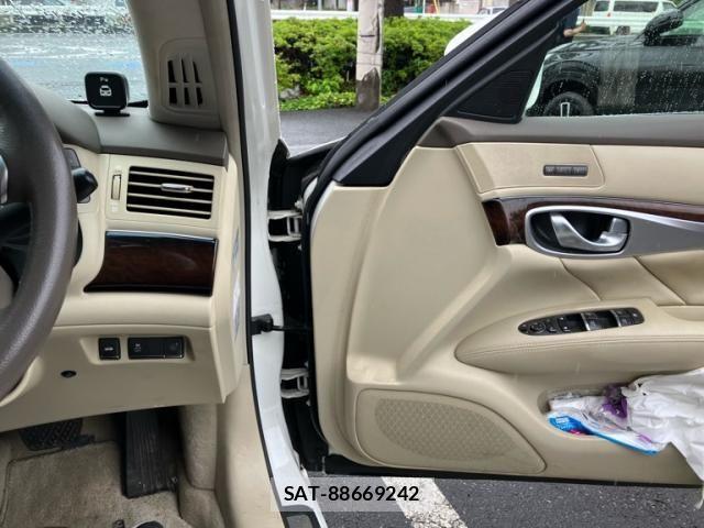 Nissan FUGA HYBRID 2011-06 7058687-16