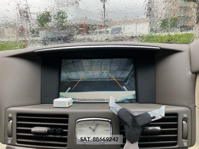 Nissan FUGA HYBRID 2011-06 7058687-23