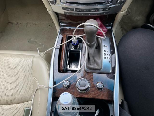 Nissan FUGA HYBRID 2011-06 7058687-25