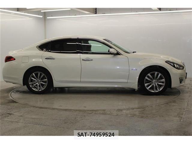 Nissan FUGA HYBRID 2018-02 7219006-3