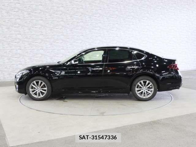 Nissan FUGA HYBRID 2017-05 7357893-12