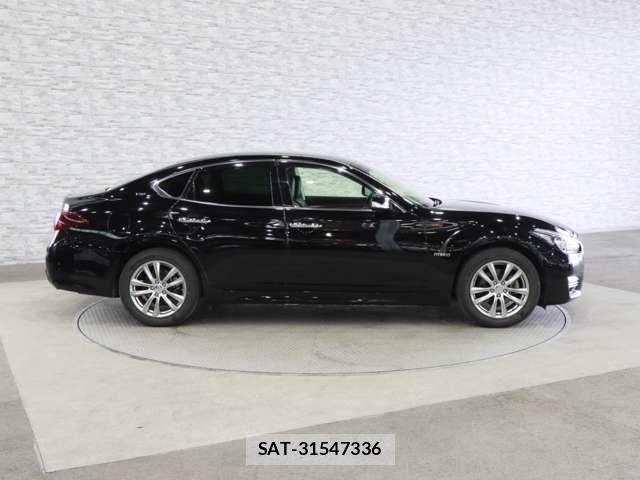 Nissan FUGA HYBRID 2017-05 7357893-13