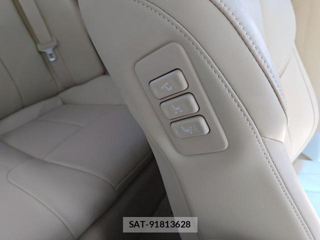 Nissan FUGA HYBRID 2018-06 7392252-22