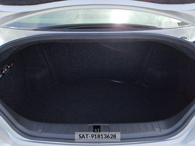 Nissan FUGA HYBRID 2018-06 7392252-24