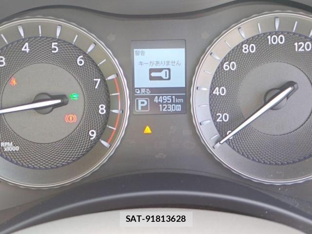 Nissan FUGA HYBRID 2018-06 7392252-28