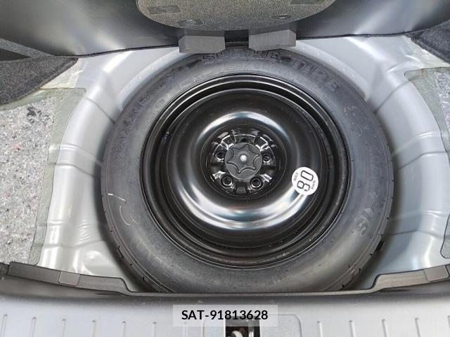 Nissan FUGA HYBRID 2018-06 7392252-29
