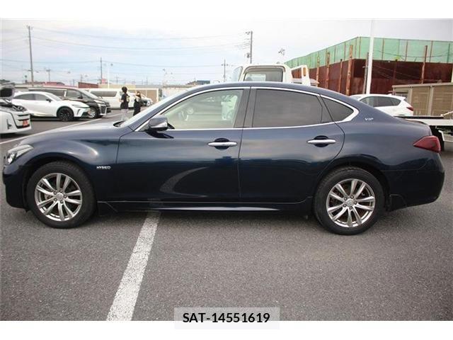 Nissan FUGA HYBRID 2015-06 7454535-10