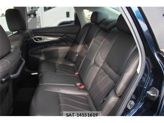 Nissan FUGA HYBRID 2015-06 7454535-24