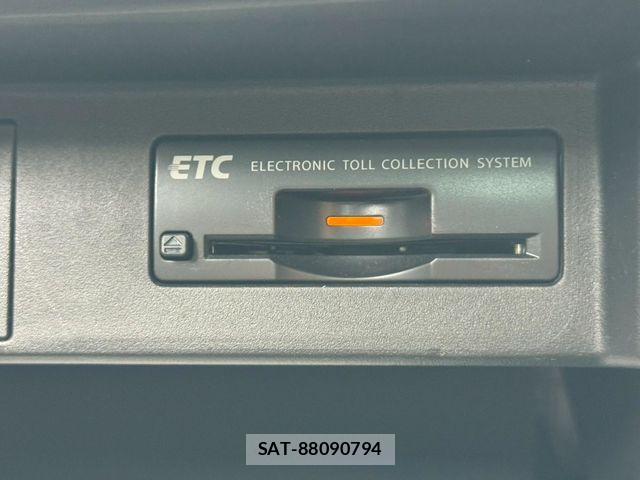 Nissan FUGA HYBRID 2015-05 7562165-22