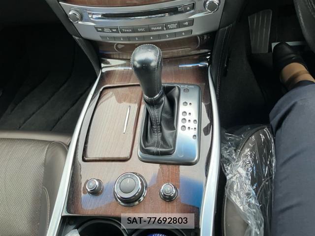 Nissan FUGA HYBRID 2010-11 7562166-20