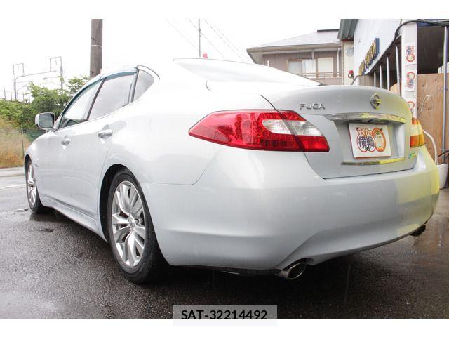 Nissan FUGA HYBRID 2013-04 7723650-12
