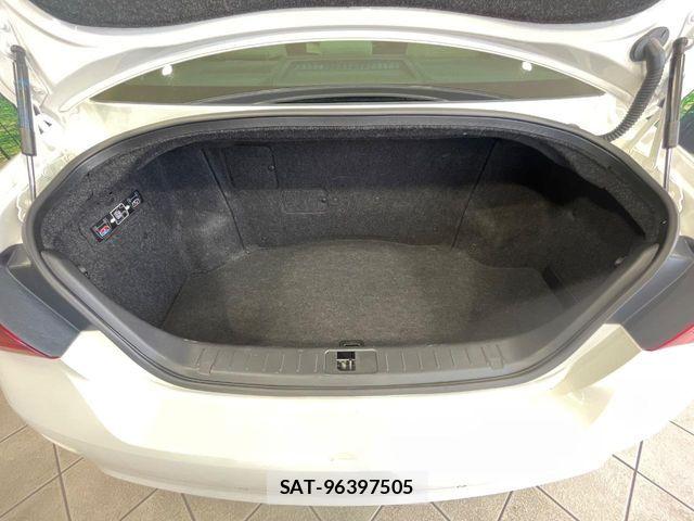 Nissan FUGA HYBRID 2015-06 7723647-9