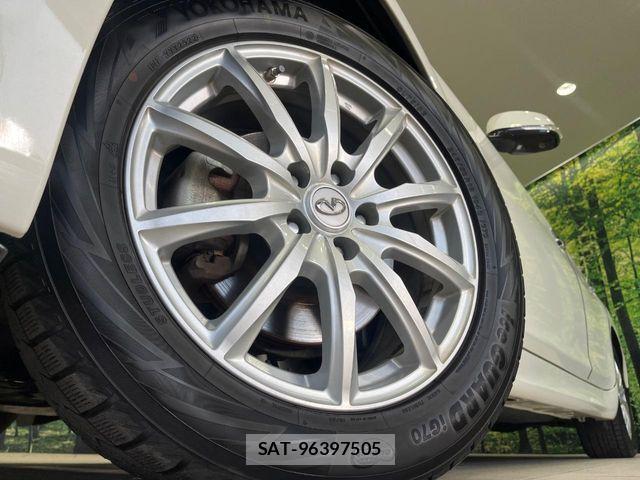 Nissan FUGA HYBRID 2015-06 7723647-12