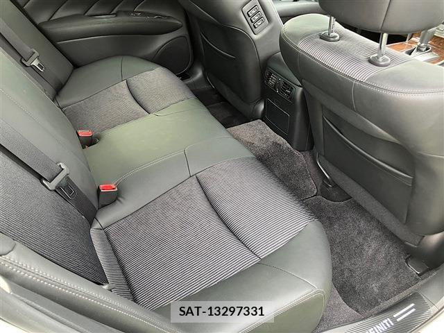 Nissan FUGA HYBRID 2018-03 7723649-9