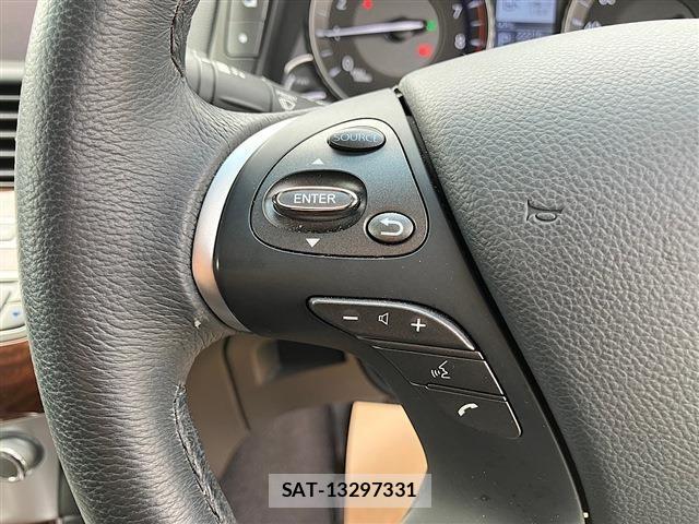 Nissan FUGA HYBRID 2018-03 7723649-19