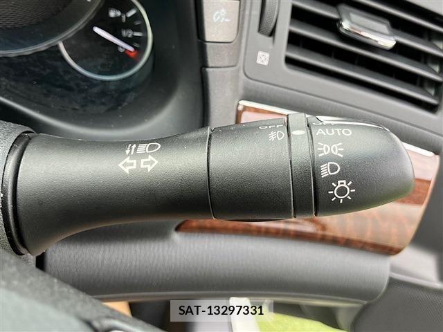 Nissan FUGA HYBRID 2018-03 7723649-20
