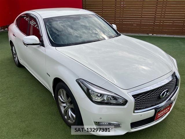 Nissan FUGA HYBRID 2018-03 7723649-25