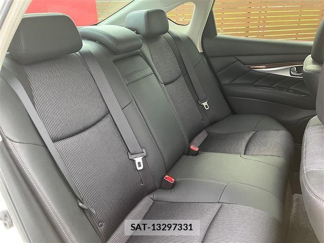 Nissan FUGA HYBRID 2018-03 7723649-8
