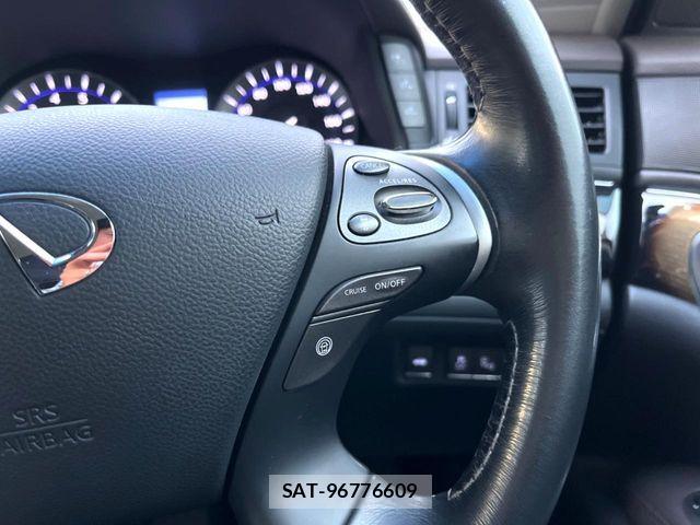 Nissan FUGA HYBRID 2016-03 7979323-4