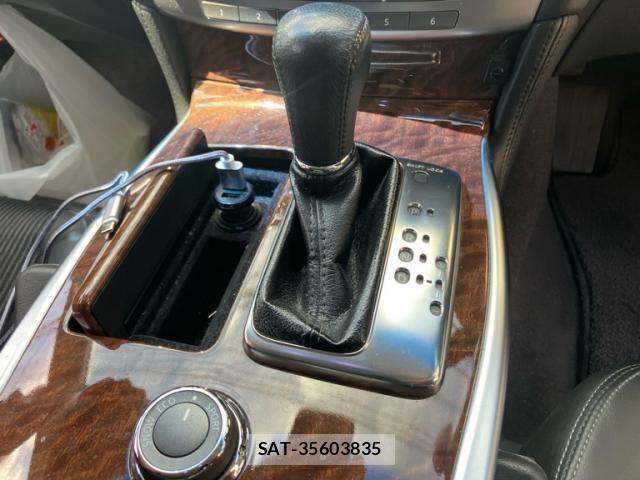 Nissan FUGA HYBRID 2015-11 8035726-15