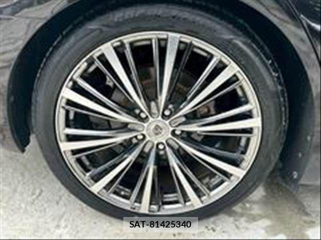 Nissan FUGA HYBRID 2011-12 8099325-18
