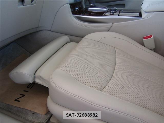 Nissan FUGA HYBRID 2018-09 8099324-16