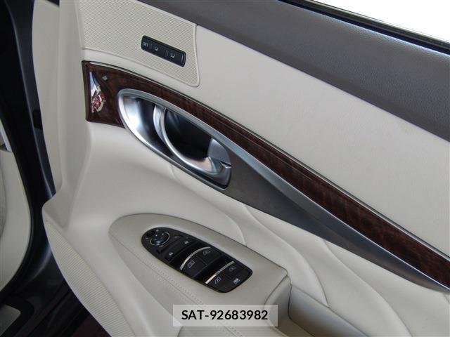 Nissan FUGA HYBRID 2018-09 8099324-17