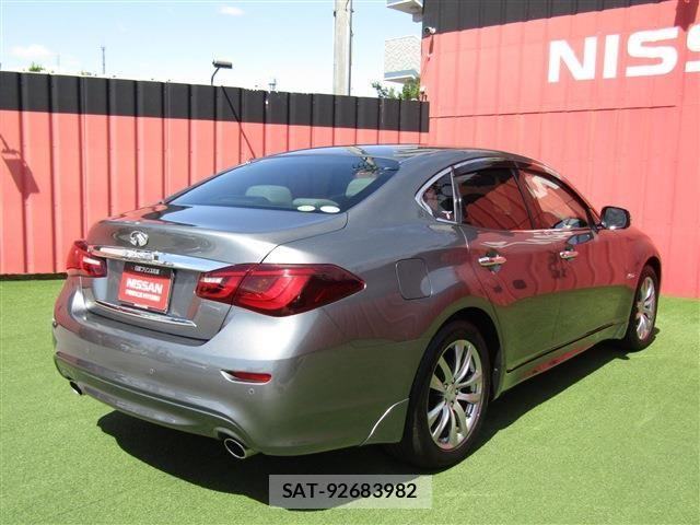 Nissan FUGA HYBRID 2018-09 8099324-27