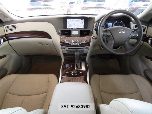 Nissan FUGA HYBRID 2018-09 8099324-2
