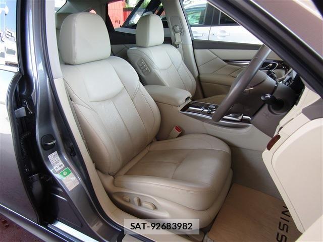 Nissan FUGA HYBRID 2018-09 8099324-5
