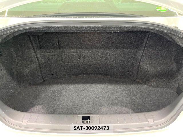 Nissan FUGA HYBRID 2012-09 8207661-9