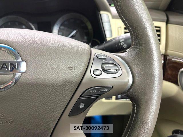 Nissan FUGA HYBRID 2012-09 8207661-5