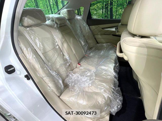 Nissan FUGA HYBRID 2012-09 8207661-8