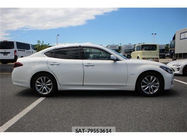 Nissan FUGA HYBRID 2021-06 8245269-9