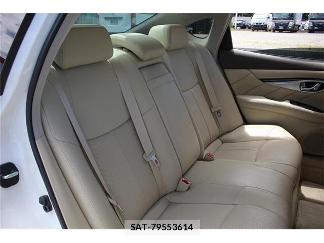 Nissan FUGA HYBRID 2021-06 8245269-14