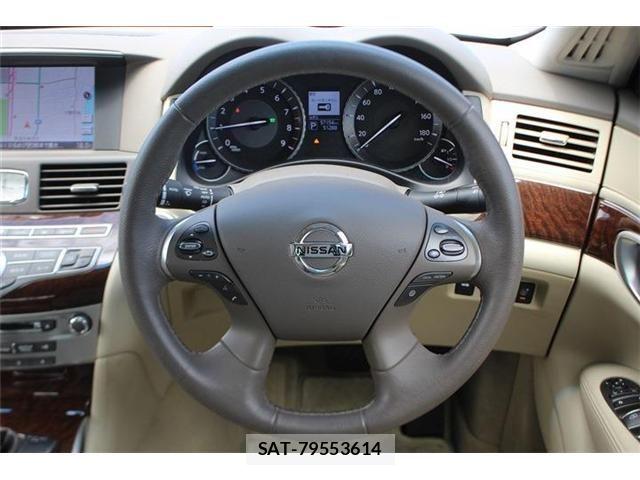Nissan FUGA HYBRID 2021-06 8245269-15