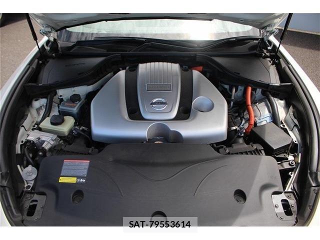 Nissan FUGA HYBRID 2021-06 8245269-18