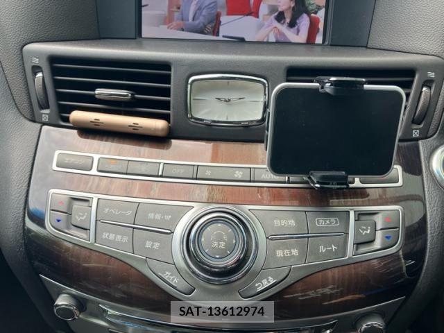 Nissan FUGA HYBRID 2012-03 8245272-18