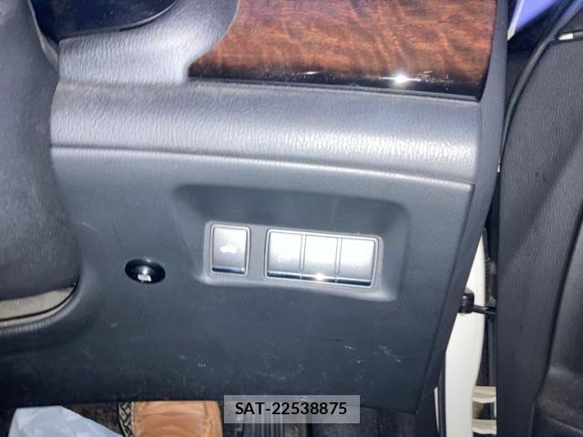 Nissan FUGA HYBRID 2012-02 8335960-15