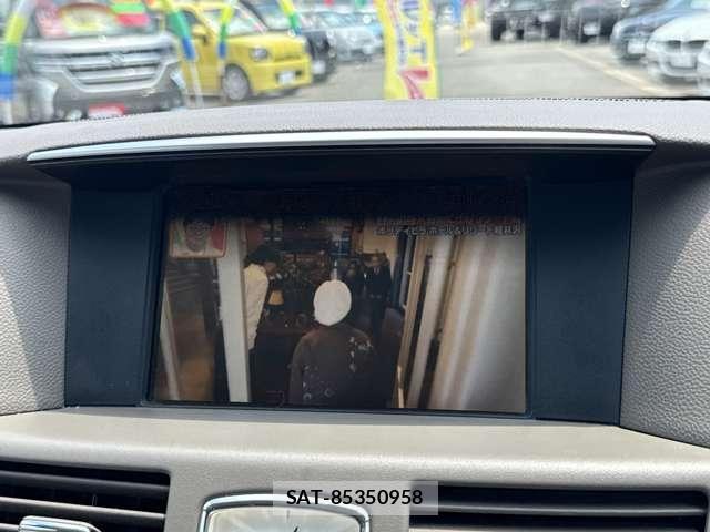 Nissan FUGA HYBRID 2010-11 8366064-22
