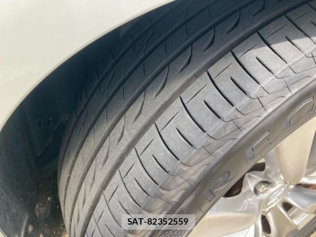 Nissan FUGA HYBRID 2013-12 8412613-8