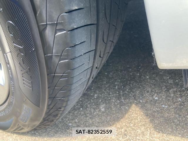 Nissan FUGA HYBRID 2013-12 8412613-11