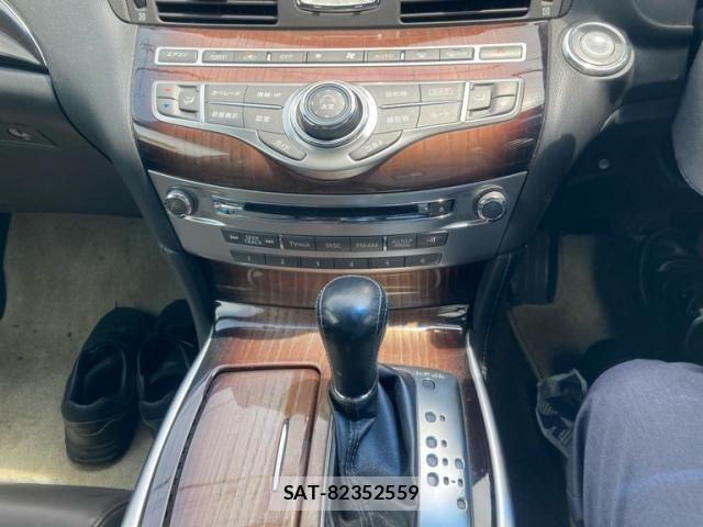 Nissan FUGA HYBRID 2013-12 8412613-21