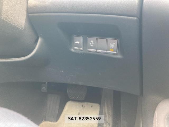 Nissan FUGA HYBRID 2013-12 8412613-25