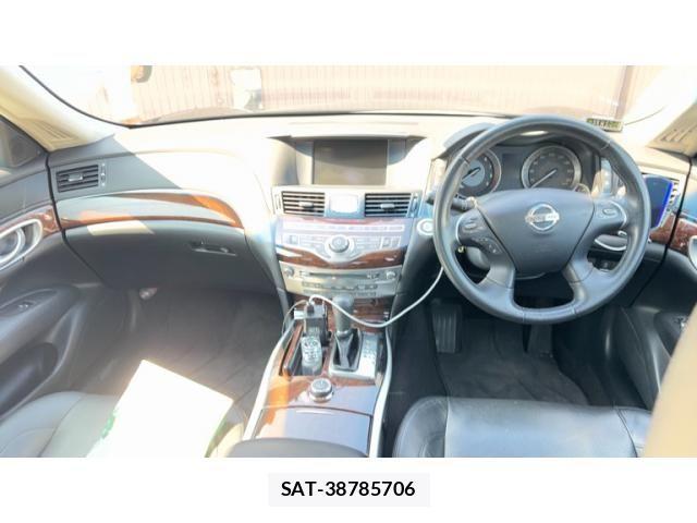 Nissan FUGA HYBRID 2012-09 8626901-12
